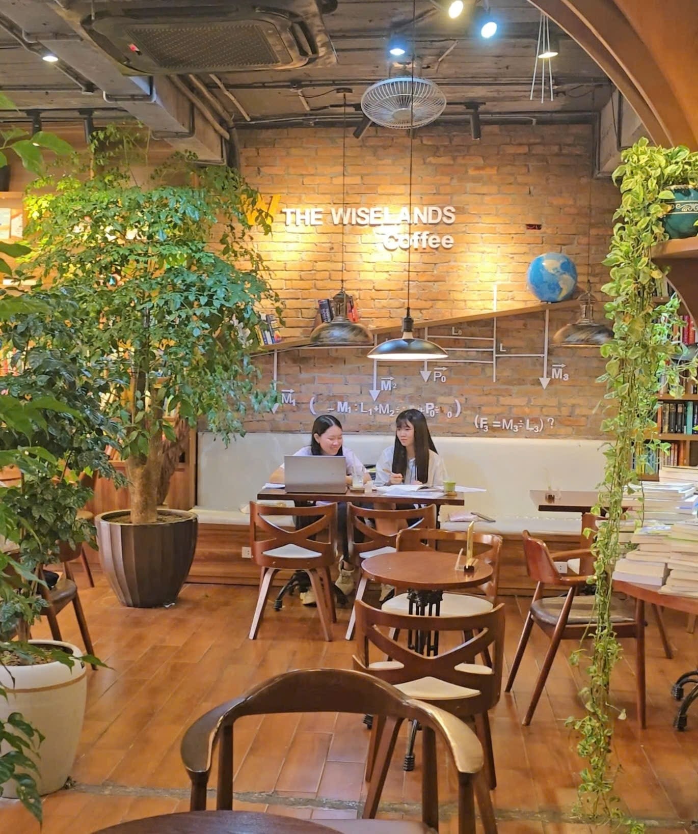 quan-ca-phe-hoc-bai-4