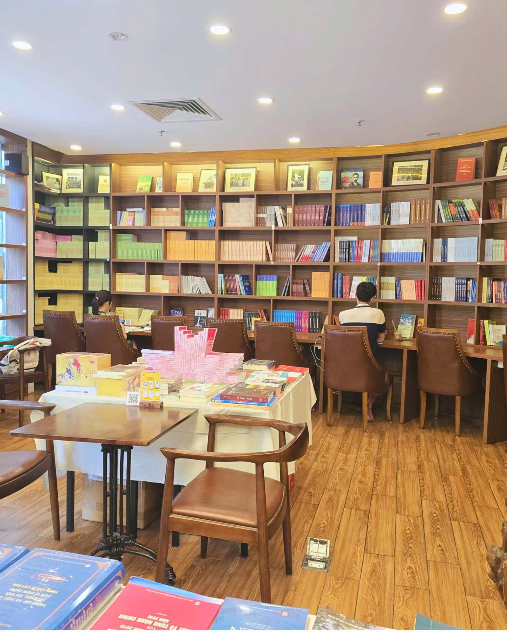 quan-ca-phe-hoc-bai-8